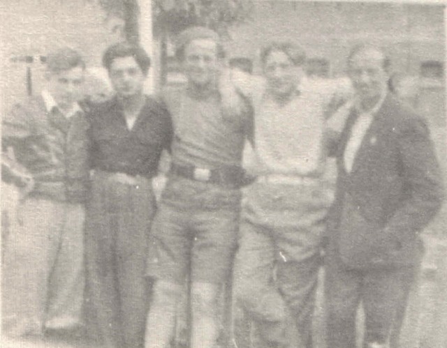 1946 Kibbutz Nili. Jacab at center.